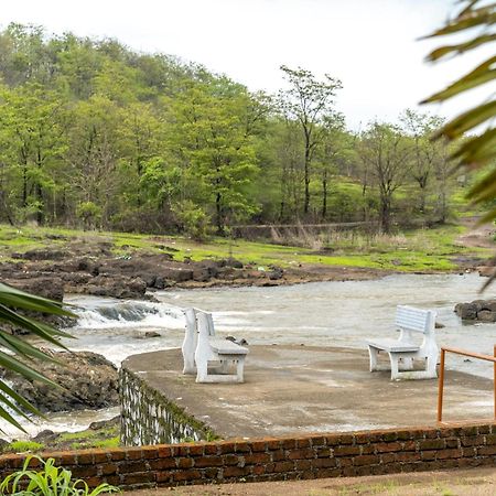 Saffronstays Siesta By The River Murbad Exterior photo