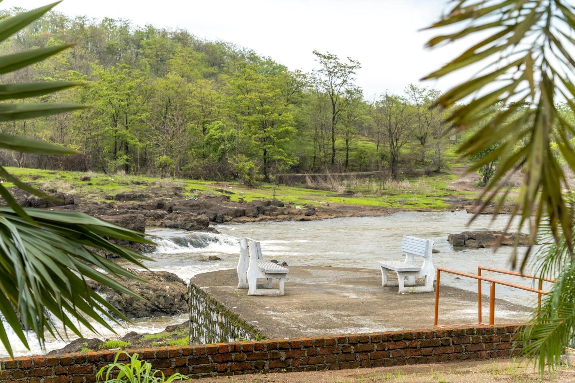 Saffronstays Siesta By The River Murbad Exterior photo